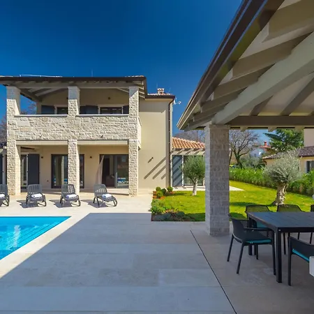 Dora - Summer Escape With Private Pool * Porec