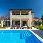 Villa Dora - Summer Escape With Private Pool *
